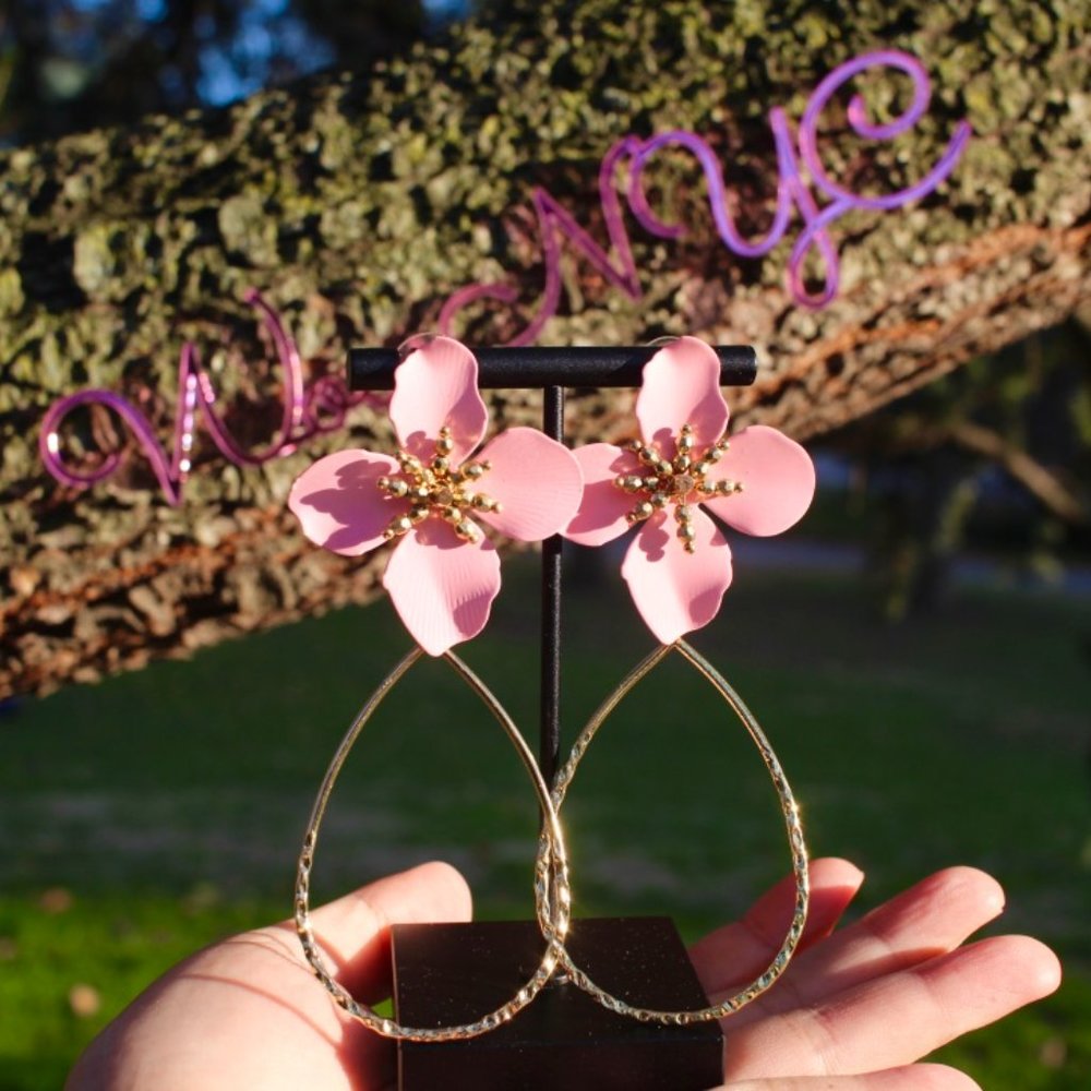 Anthropologie Flower Petals Drop Big Hoop Earrings - Picture 3 of 10